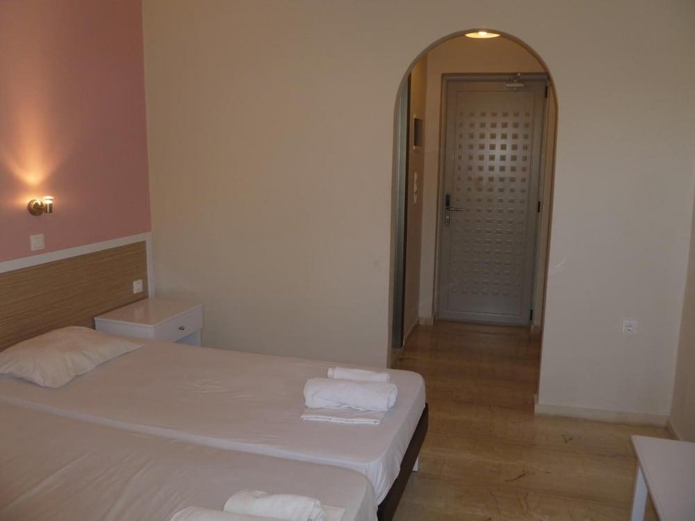 Costas&Chrysoula Aparthotel Plakias Buitenkant foto
