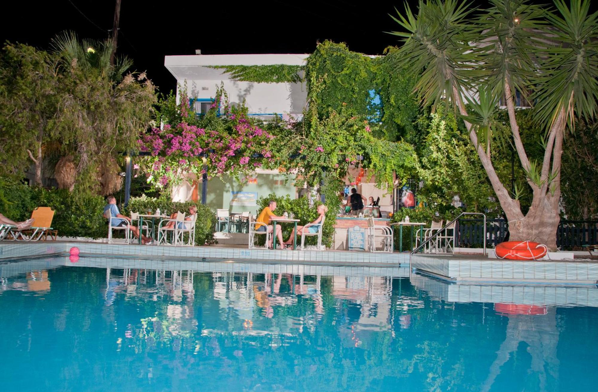 Costas&Chrysoula Aparthotel Plakias Buitenkant foto