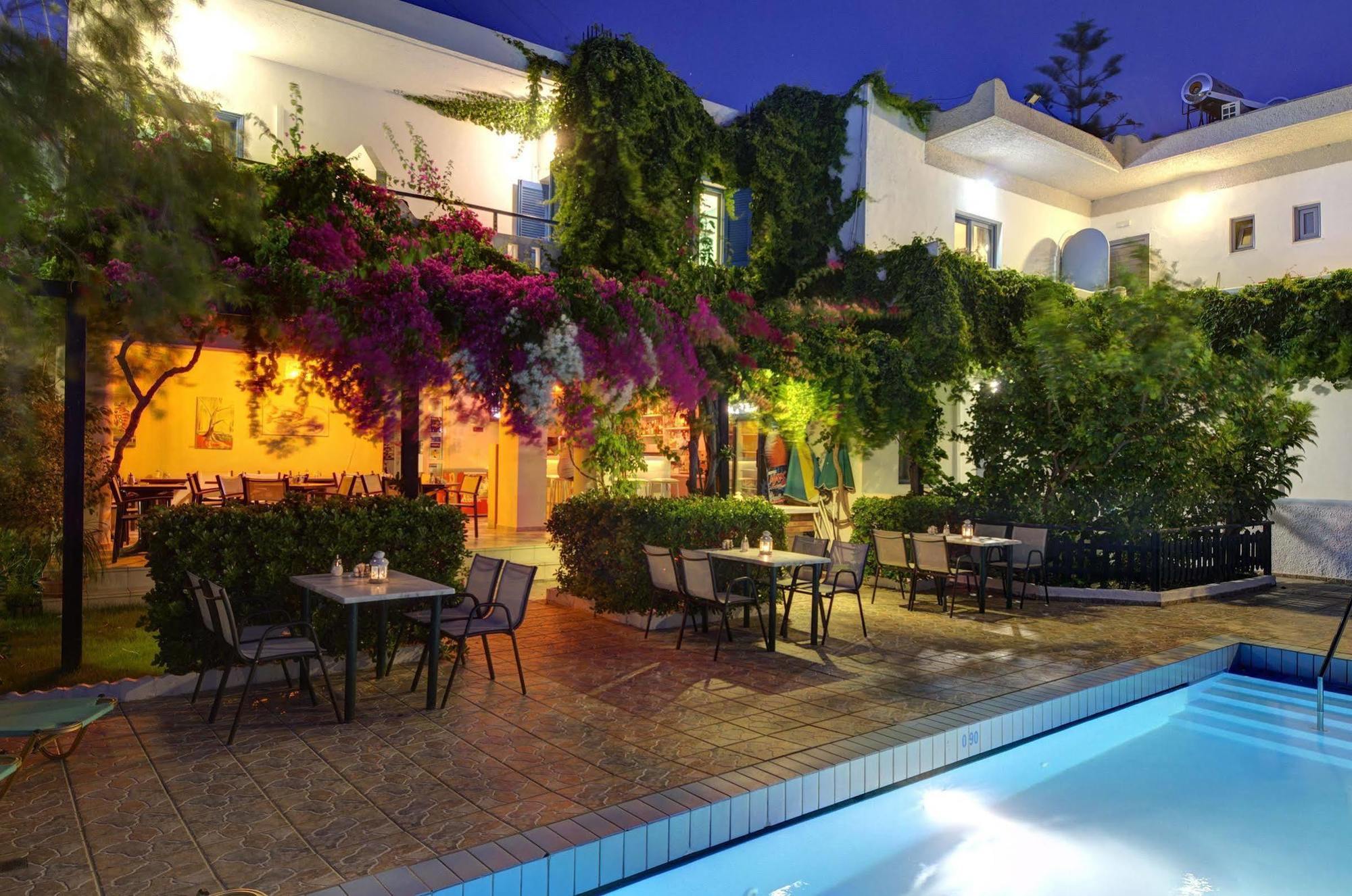 Costas&Chrysoula Aparthotel Plakias Buitenkant foto